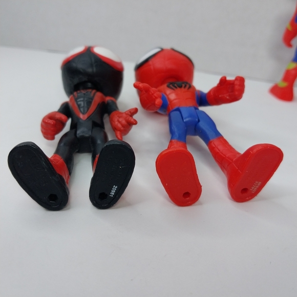 Hasbro Spidey and His Amazing Friends 4" Mixed Lot Motorcycle Action Figures - Picture 9 of 10